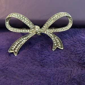Torrid rhinestones two finger ring Bow design 11